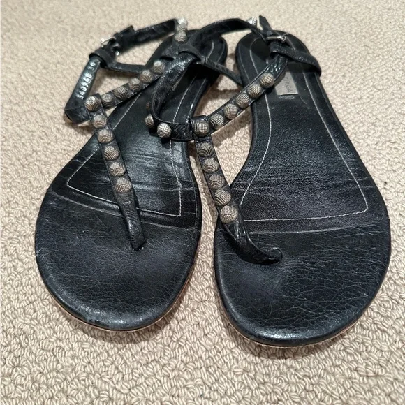 BLACK LEATHER SANDAL
Balenciaga - Picture 1 of 4